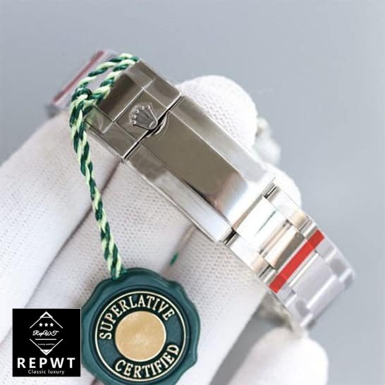 Rolex-GMT-Master-II-116710-S.Steel-Fold-Clasp-on-the-Rolex-Logo-2 Rolex-GMT-Master-II-116710-S.Steel-Fold-Clasp-on-the-Rolex-Logo-2