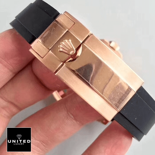 Rolex-Yacht-Master_unitedluxury_rubber_black