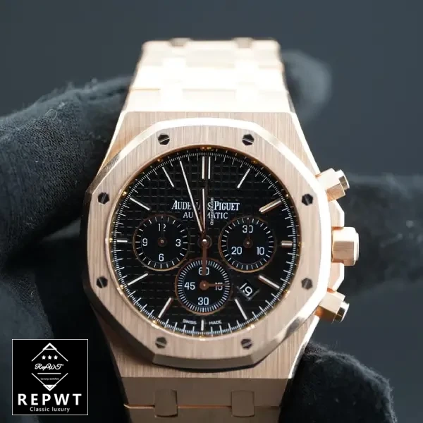 audemars-piguet-rose-gold-on-the-hand