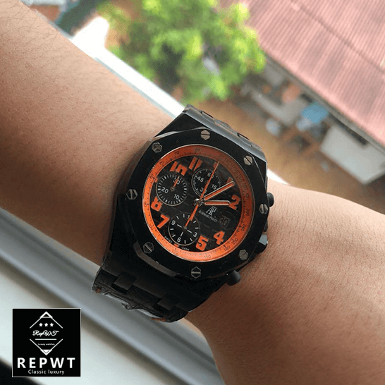 audemars-piguet-royal-oak-offshore-26200SN.OO_.D101CR.01-replica-hand-1