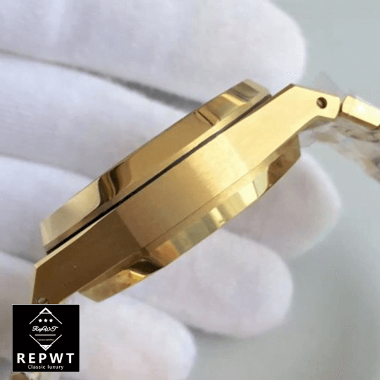 audemars_piguet_royal_oak_chronogaph_26320_black-dial_right