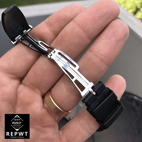 audemars_piguet_royal_oak_offshore_diver_back_clasp-1-1 audemars_piguet_royal_oak_offshore_diver_back_clasp-1-1