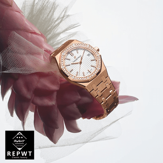 audemars_piguet_royal_oak_selfwinding_yellow_gold_67651BA.ZZ_.1261BA.01_replica_unitedluxurynet-1-1