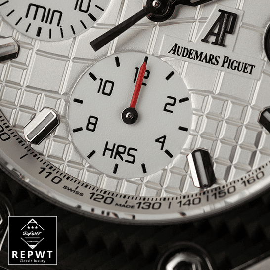 audemarspiguet-royaloakoffshore-26030IO.OO_.D001IN.01-replica-dial