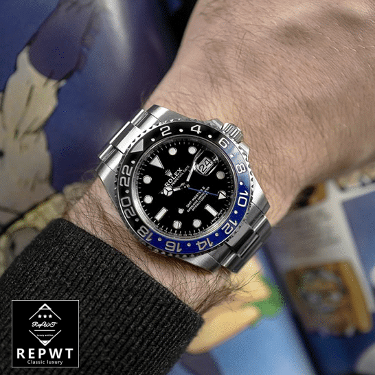 master_II_black_batman_116710BLNR_oyster_unitedluxury_hand-1 master_II_black_batman_116710BLNR_oyster_unitedluxury_hand-1