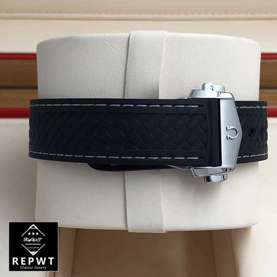 omega-seamaster-220.22.41.21.02.001-replica-bracelet-1 omega-seamaster-220.22.41.21.02.001-replica-bracelet-1