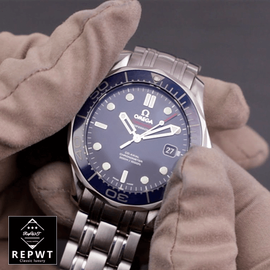 omega_seamaster_300m_co_axial_steel_212_30_41_20_03_001_blue_dial_replica_front-1