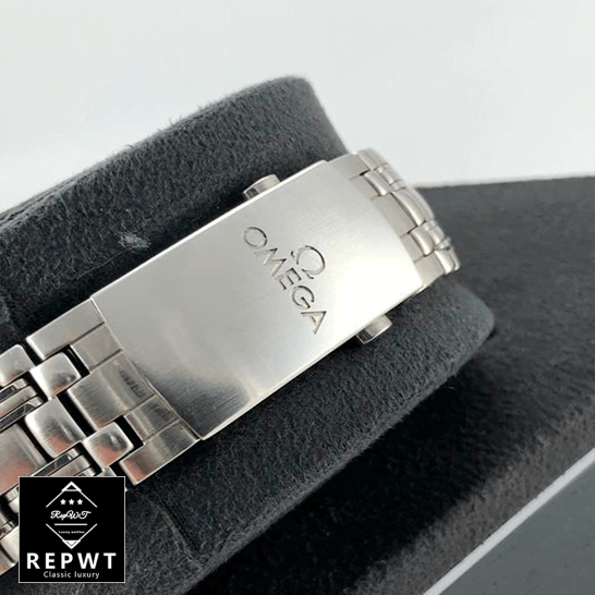 omega_seamaster_300m_steel_212_30_36_20_03_001_blue_dial_clips-1