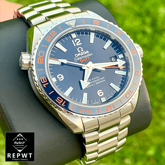 omega_seamaster_planet_ocean_steel_232_30_44_22_03_001_blue_dial_fonr_two-1