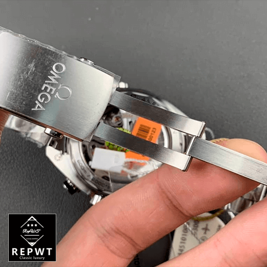 omega_seamaster_planet_ocean_steel_232_30_46_51_01_001_black_dial_clips-1 omega_seamaster_planet_ocean_steel_232_30_46_51_01_001_black_dial_clips-1