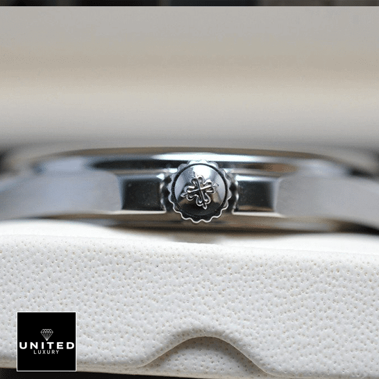 patek-aquanaut-5167A-001-replica-rightside