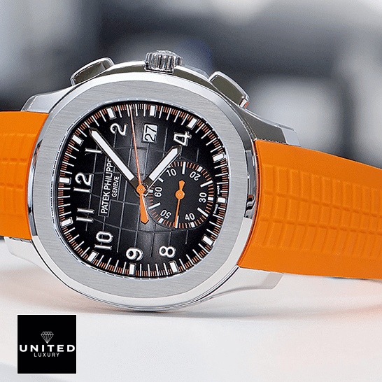 patek_philippe_aquanaut_orange_5968A-001_unitedluxury_dial