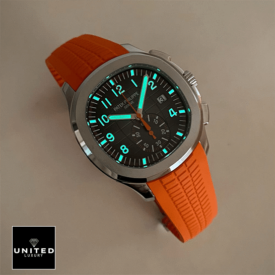 patek_philippe_aquanaut_orange_5968A-001_unitedluxury_lim
