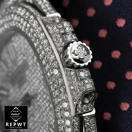 patek_philippe_nautilus_jumbo_white_dial_5719_10G_010_iced_out_replica_right-1 patek_philippe_nautilus_jumbo_white_dial_5719_10G_010_iced_out_replica_right-1