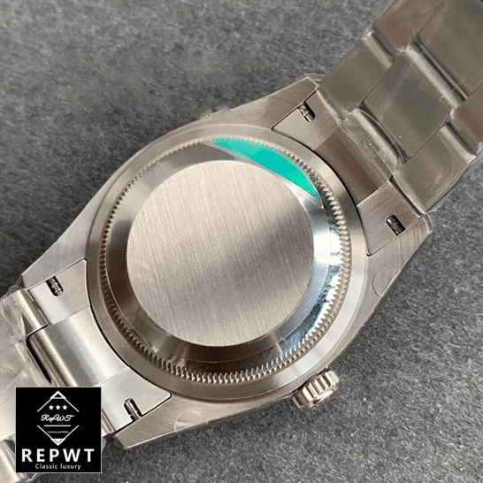 rolex_datejust_oyster_perpetual_silver_roman_dial_116200_oyster_replica_back_unitedluxurynet rolex_datejust_oyster_perpetual_silver_roman_dial_116200_oyster_replica_back_unitedluxurynet
