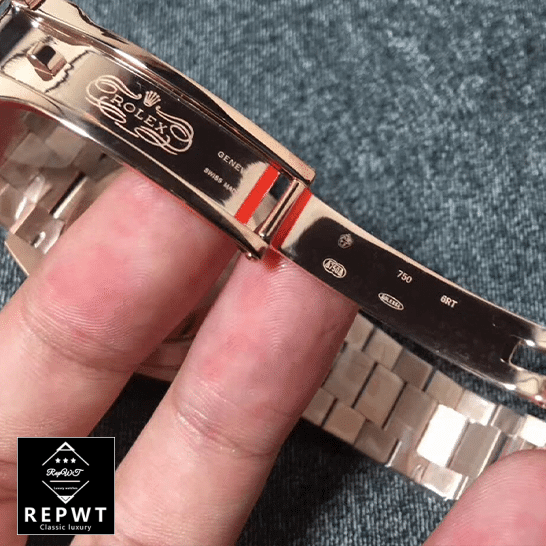 rolex_day_date_228235_AR_stainless_steel_with_rose_gold_wrapped_rhodium_dial_clips_two-1