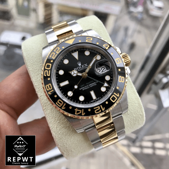 rolex_gmt-master_II_116713_two_tone-_black_dial_oyster_unitedluxury_box-1
