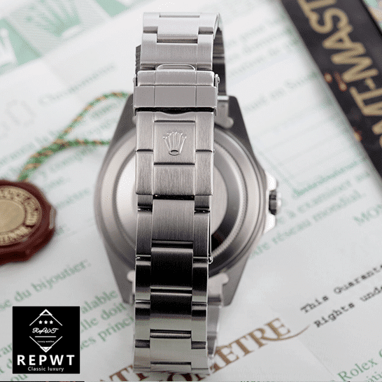 rolex_gmt-master_II_red_amp_black_bezel_black_dial_16710_oyster_unitedluxury-1