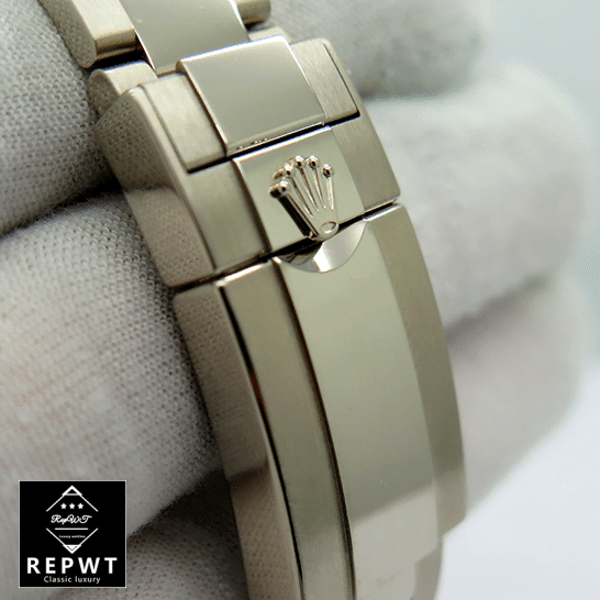 rolex_gmt_master_II_116710_diamond_blackdial_oyster_replica_clips-1-3