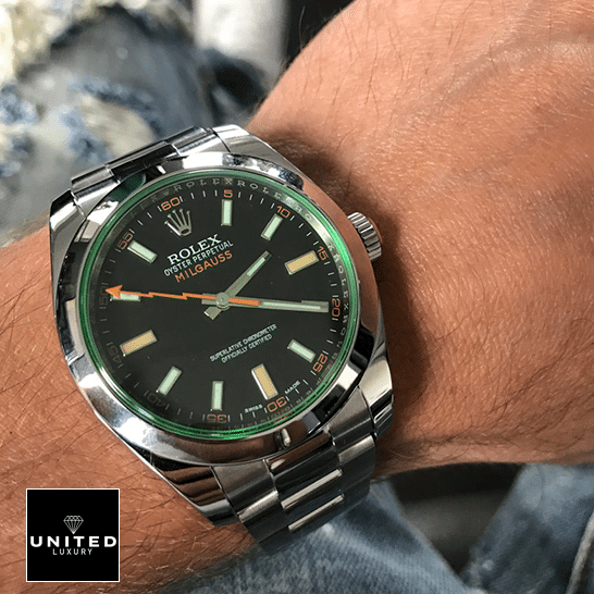 rolex_milgauss_black_dial_green_crystal_m116400GV_0001_oyster_replica_man_unitedluxurynet rolex_milgauss_black_dial_green_crystal_m116400GV_0001_oyster_replica_man_unitedluxurynet