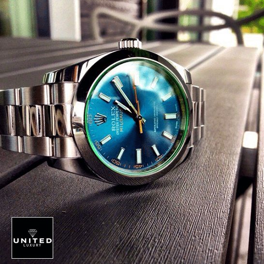 rolex_milgauss_blue_dial_green_crystal_116400GV_oyster