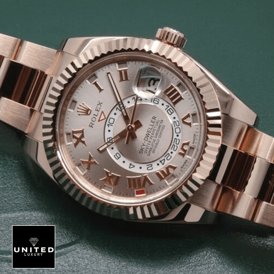 rolex_sky-dweller_everose_gold_sundust_dial_326935_oyster_dial