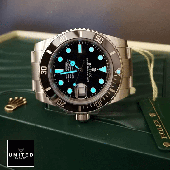rolex_submariner_ceramic_bezel_black_dial_116610ln_lumunances