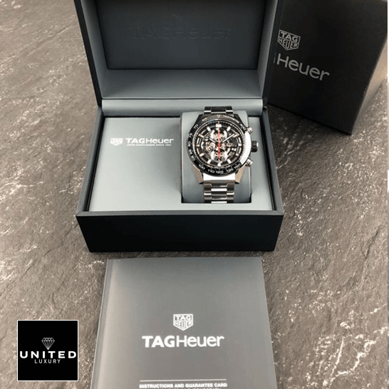 tag_heuer-carrera-calibre_heuer_01_automatic_chronograph_CAR2A1W_box